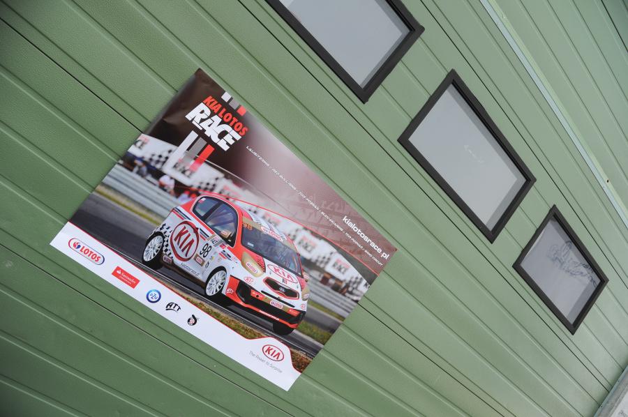 Kia Lotos Race