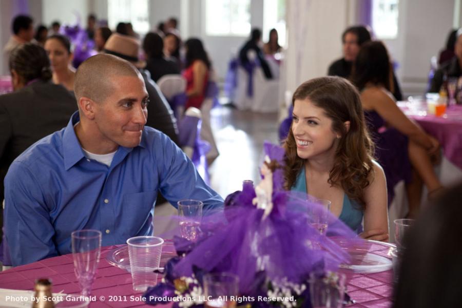 Anna Kendrick i Jake Gyllenhaal w filmie "Bogowie ulicy"