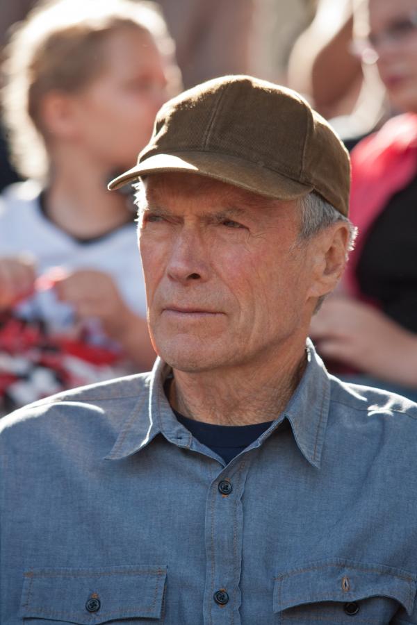 Clint Eastwood w filmie "Dopóki piłka w grze"