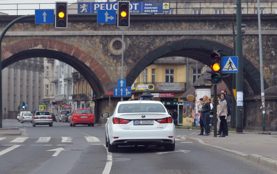Lexus GS 300h, którym Agnieszka Radwańska podróżowała po Krakowie