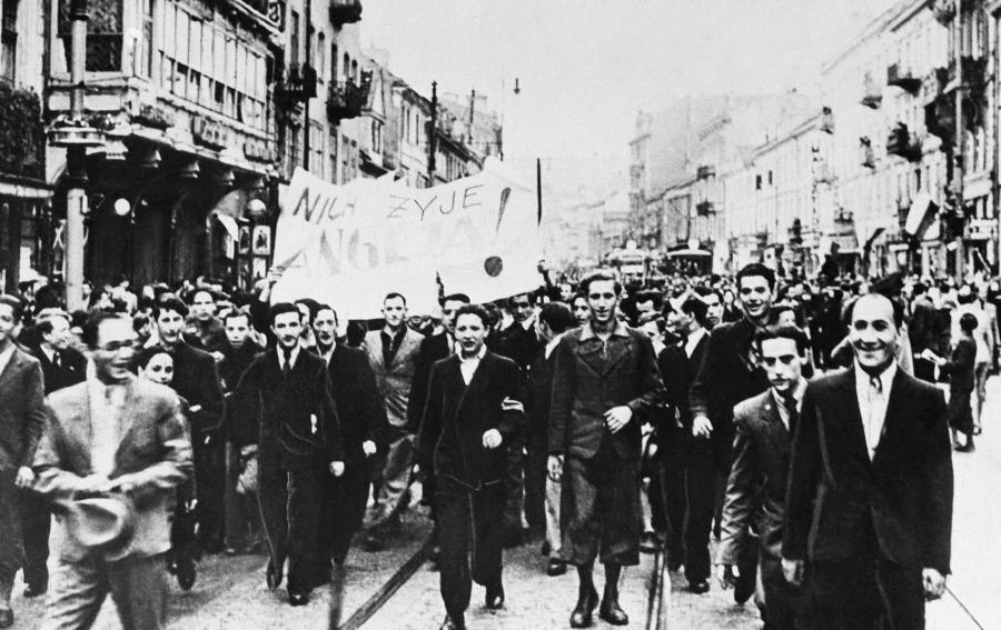 Upadek Warszawy we wrześniu 1939 roku. ARCHIWALNE ZDJĘCIA