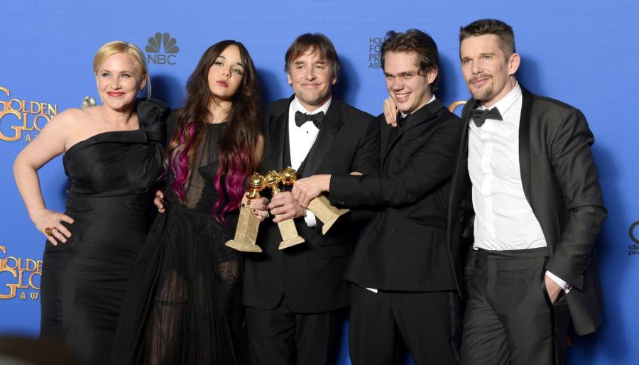 Najlepszy film dramatyczny:<br>"Boyhood" (na zdjęciu twórcy filmu: Patricia Arquette, Lorelei Linklater, Richard Linklater, Ellar Coltran i Ethan Hawke)